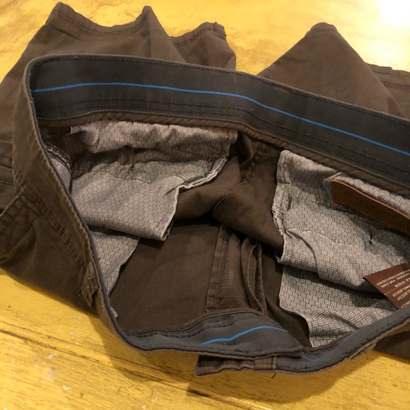 Bundle of 2 Size 34 Shorts 10 inch Inseam - Picture 10 of 16